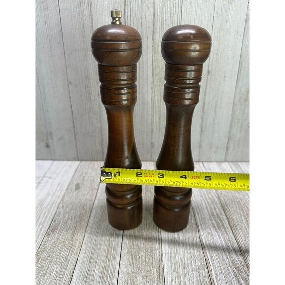 Vtg Dark Brown Wooden Salt & Pepper Shaker Mill Grinder Japan 10" Set of 2 MCM - Picture 9 of 10